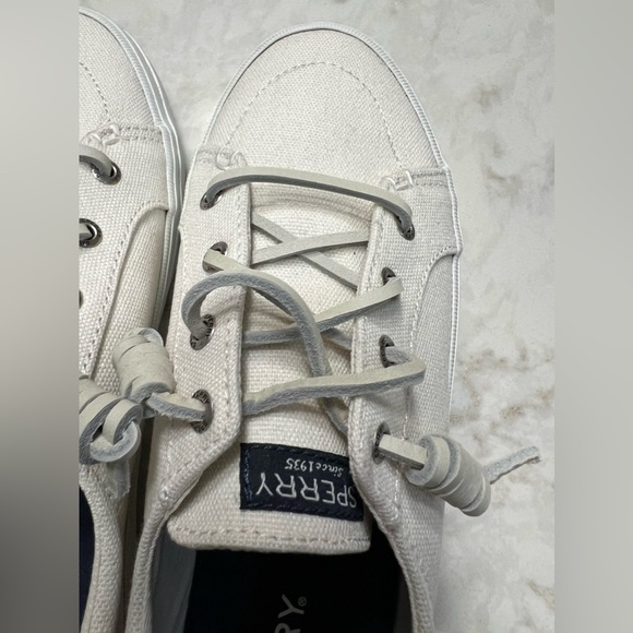 Sperry crest Vibe white with navy trim canvas sneakers, 8.5, nwot. - Picture 10 of 12